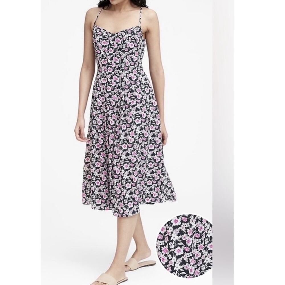 Banana Republic Women's Navy Floral Strappy Midi Dress Size 4. NEW!